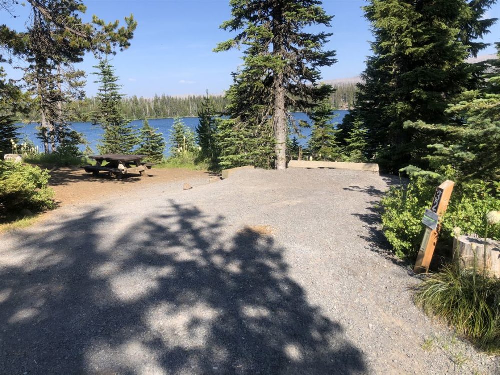 Big Lake Campground, Santiam Pass, Oregon - Hoodoo