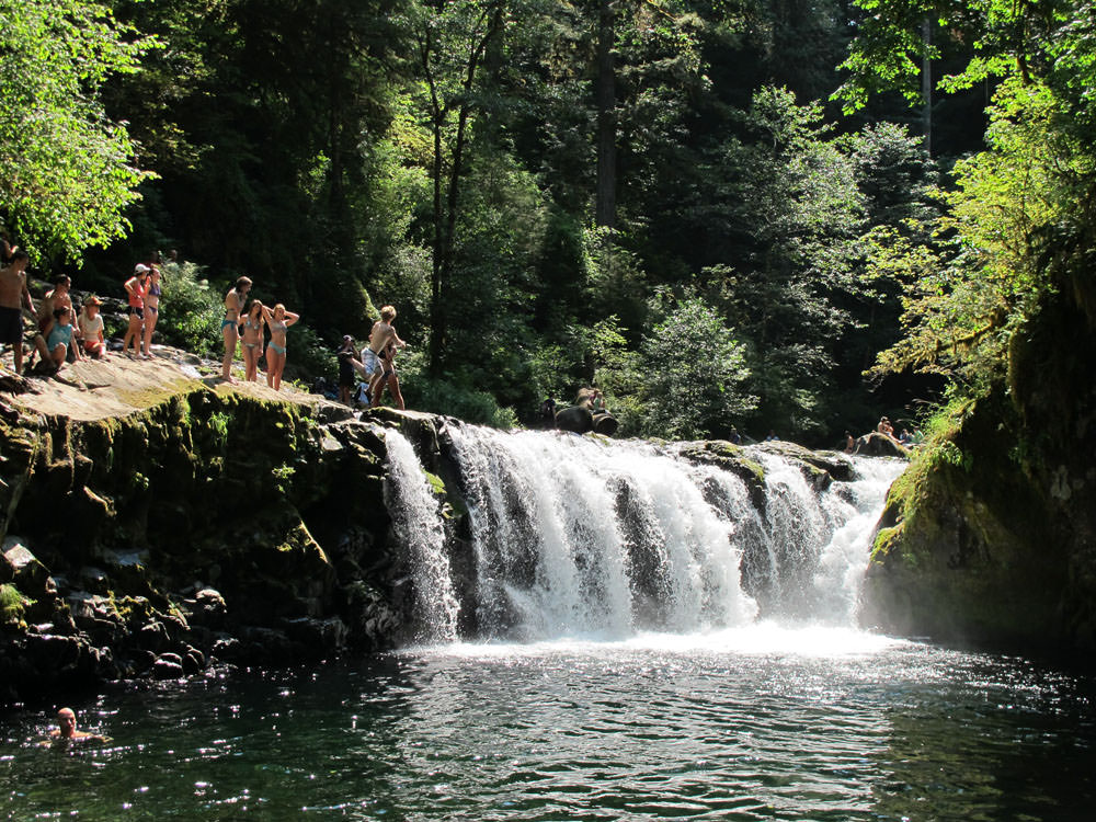 punchbowl falls oregon