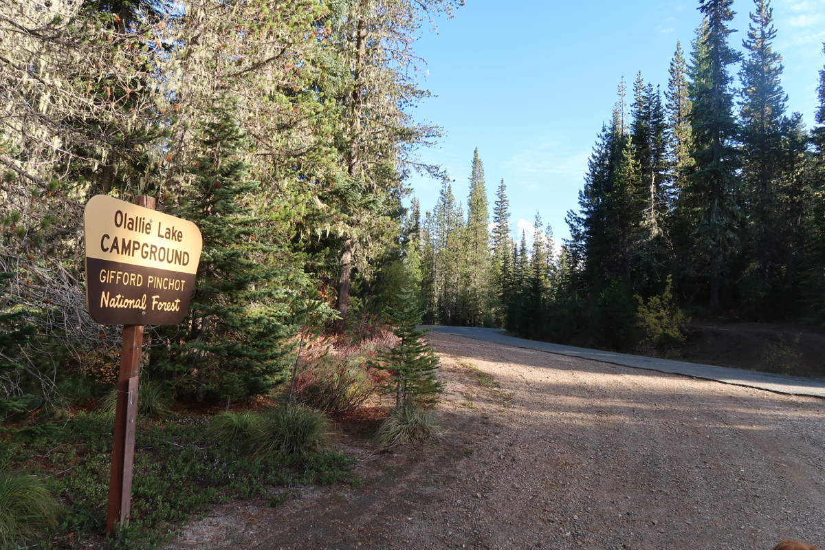 Olallie Lake Muddy Camper